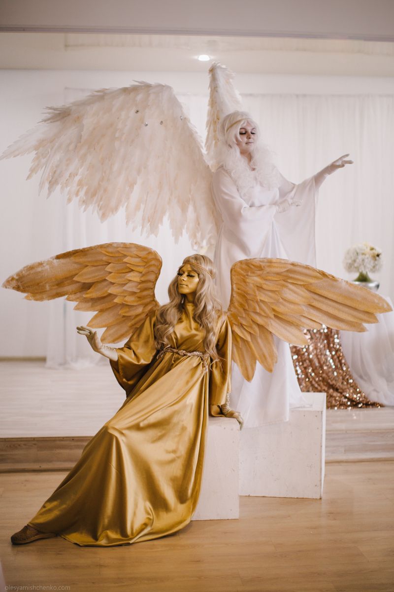 Живые статуи Ангелы